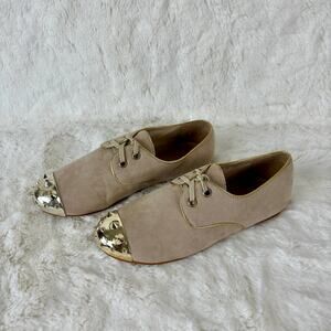 Beautiful Shoes Gold Spike Toes Women's Size 8 (Y-91 39)